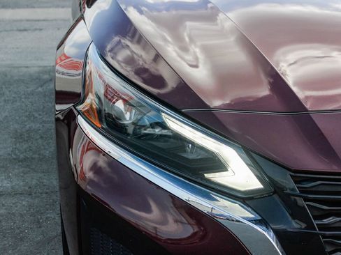 Certified 2023 Nissan Altima 2.5 SV image 5