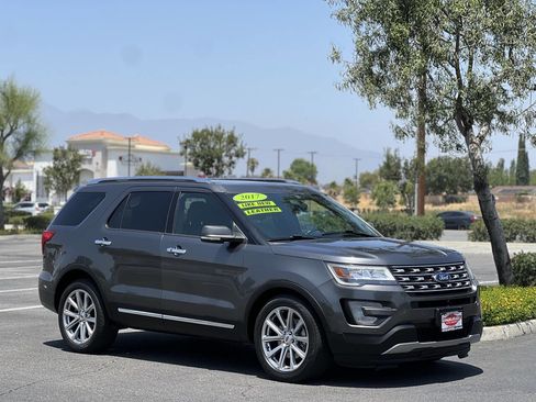 Used 2017 Ford Explorer Limited FWD image 10