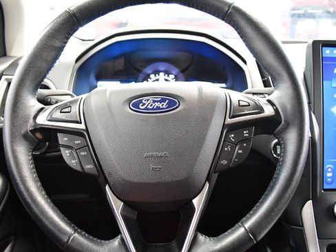 Used 2024 Ford Edge SEL image 23