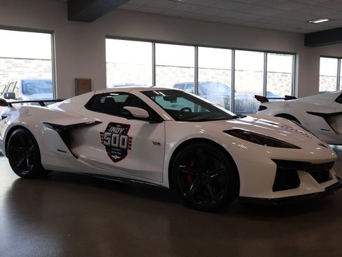New 2026 Chevrolet Corvette E-Ray AWD/4WD image 10