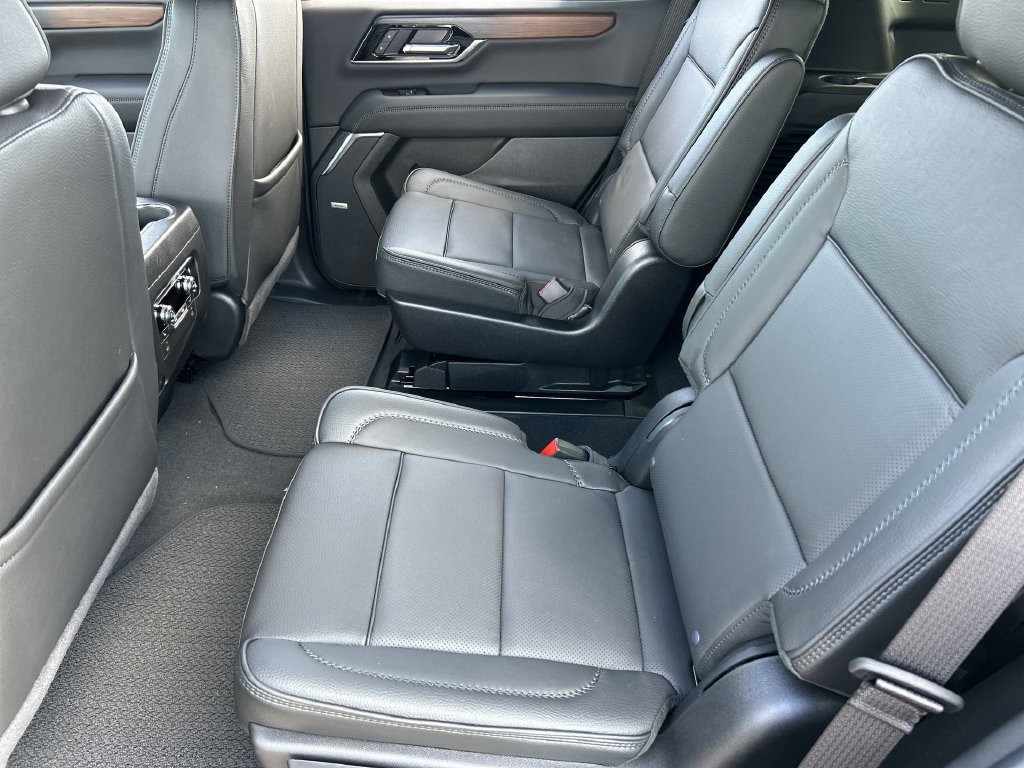 New 2026 GMC Yukon Denali AWD/4WD image 25