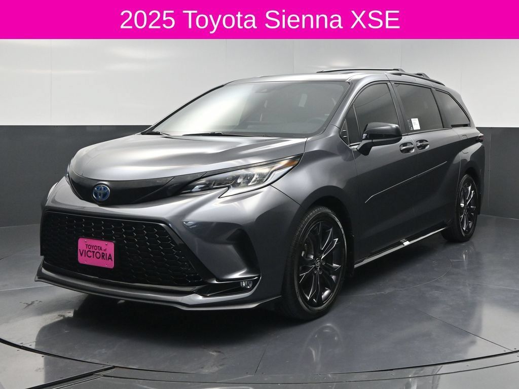 Used 2025 Toyota Sienna XSE w/ XSE Plus Package FWD image 2