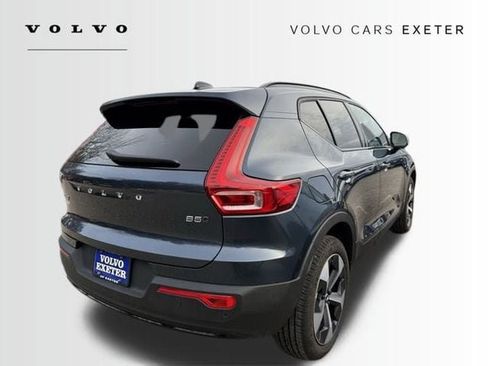 New 2026 Volvo XC40 B5 Core w/ Protection Package Premier image 4