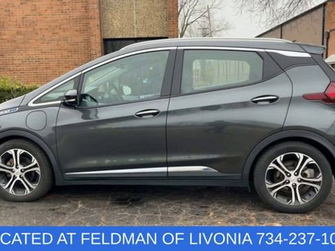 Used 2020 Chevrolet Bolt Premier w/ Infotainment Package image 5