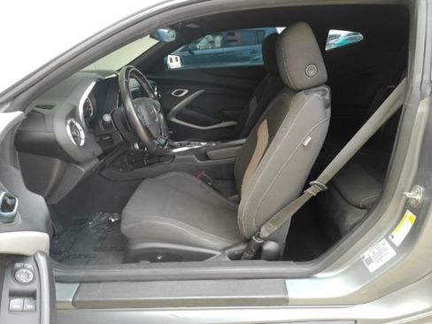 Used 2022 Chevrolet Camaro LT w/ Technology Package RWD image 12