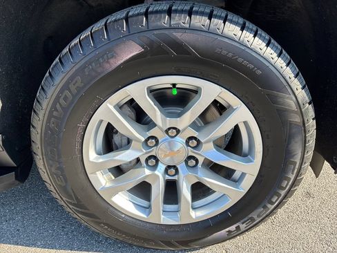 Used 2024 Chevrolet Tahoe LT AWD/4WD image 10
