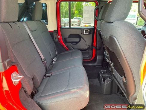 Certified 2025 Jeep Wrangler Unlimited Rubicon AWD/4WD image 7