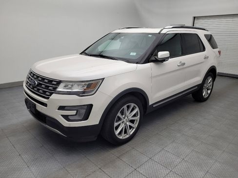 Used 2017 Ford Explorer Limited AWD/4WD image 2