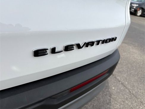 Used 2025 GMC Acadia Elevation image 23