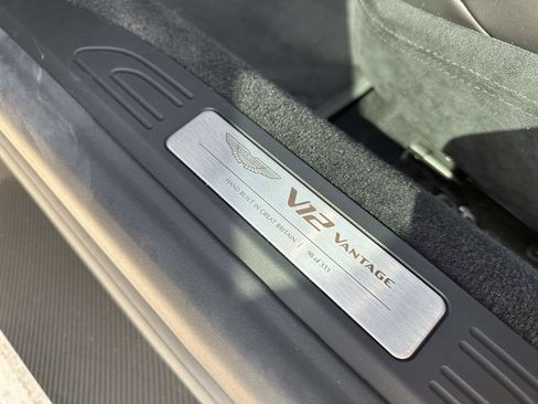 Used 2023 Aston Martin V12 Vantage image 15