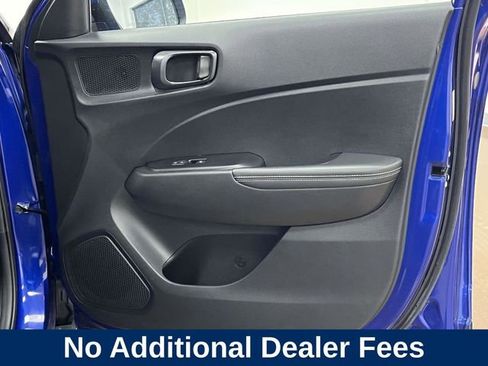 Certified 2023 Hyundai Venue Limited w/ Cargo Package FWD image 26