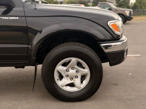 Used 2003 Toyota Tacoma PreRunner RWD image 12