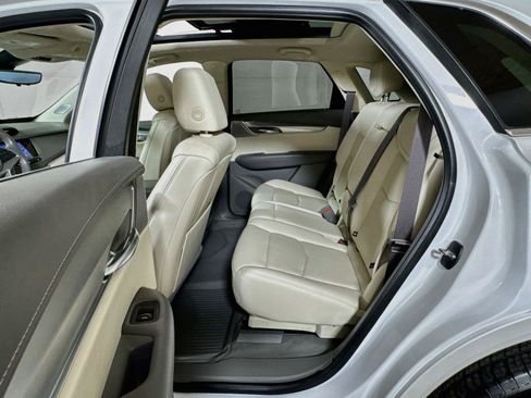 Used 2021 Cadillac XT5 Premium Luxury FWD image 24