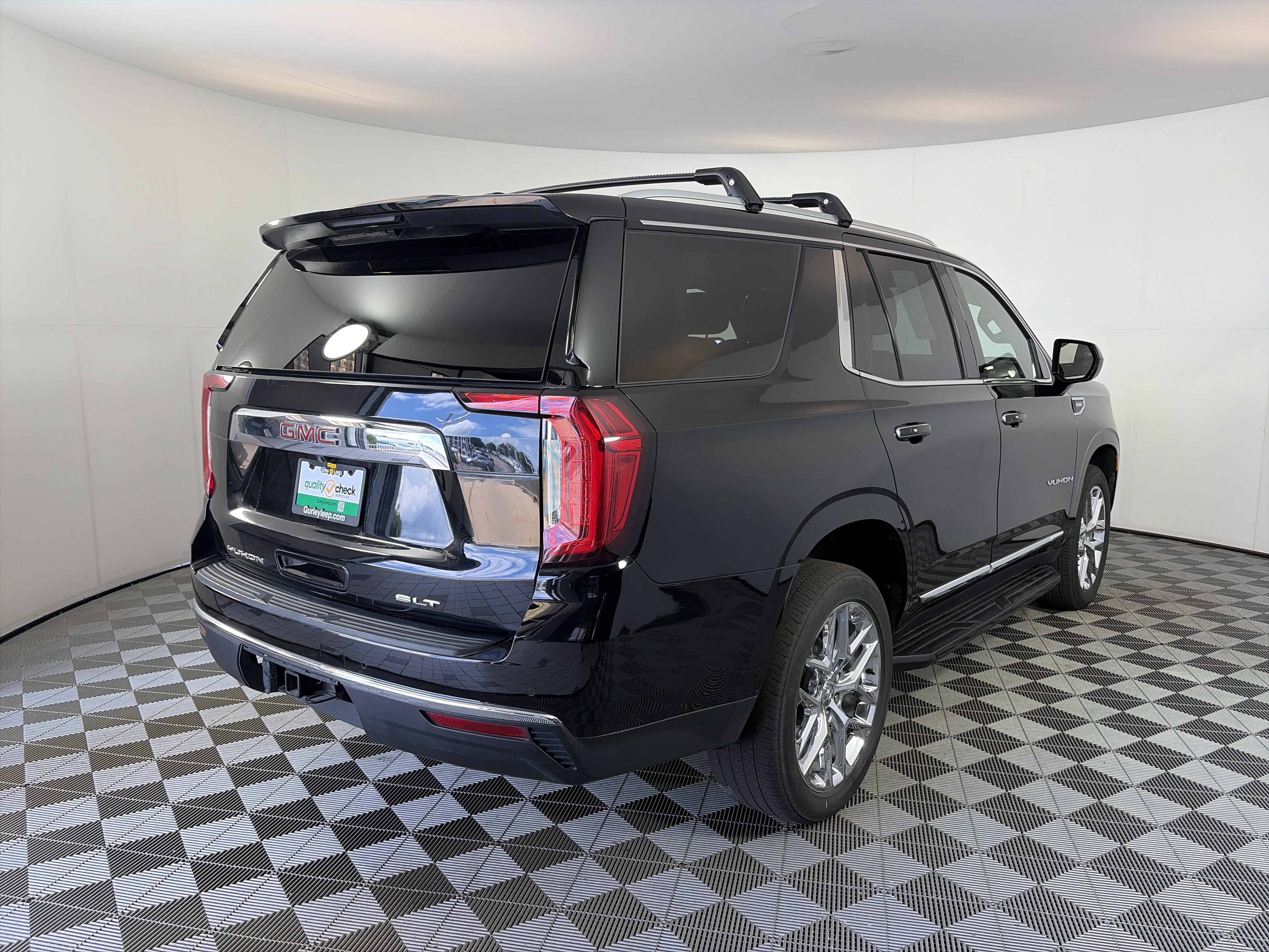 Used 2022 GMC Yukon SLT AWD/4WD image 11