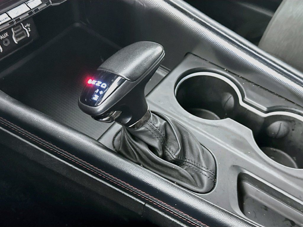 Used 2024 Dodge Durango GT RWD image 16