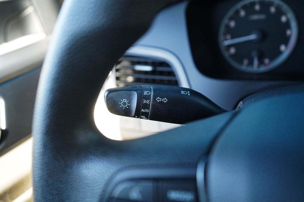 Used 2017 Hyundai Sonata Sport FWD image 32