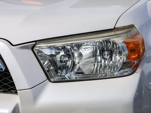 Used 2013 Toyota 4Runner SR5 w/ Convenience Pkg RWD image 19