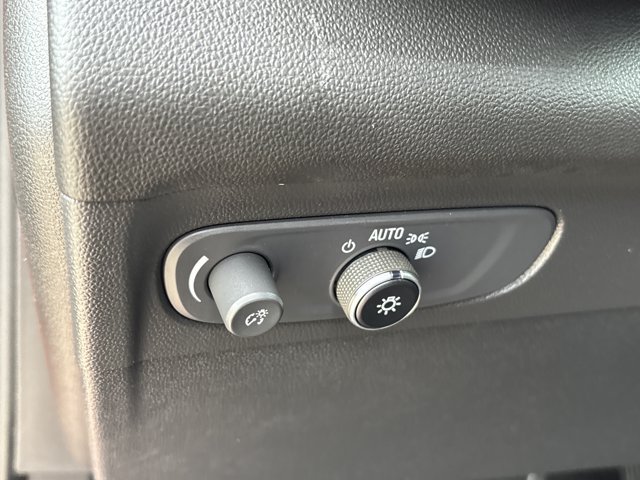 Used 2023 Buick Envision Preferred FWD image 23