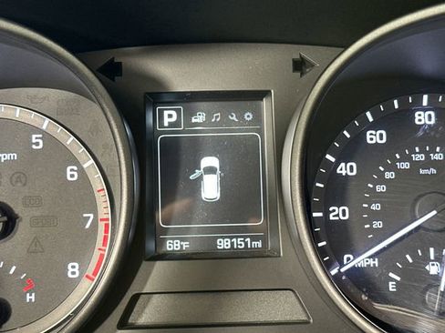 Used 2017 Hyundai Santa Fe Sport AWD/4WD image 18