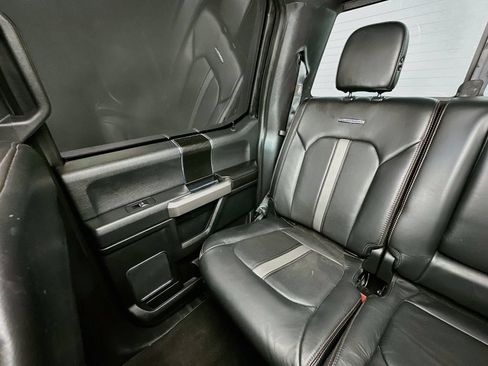 Used 2019 Ford F150 Platinum w/ Equipment Group 701A Luxury AWD/4WD image 12