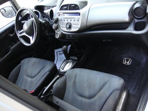 Used 2011 Honda Fit Sport image 14