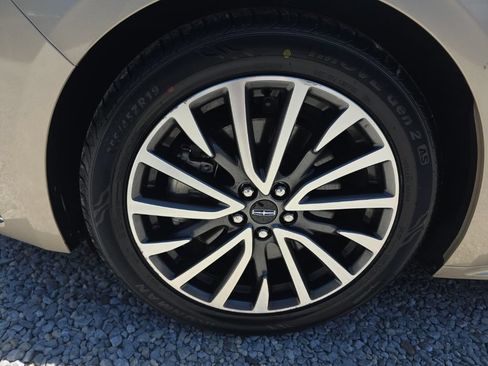 Used 2017 Lincoln Continental Select FWD image 10