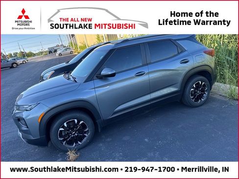 Used 2021 Chevrolet TrailBlazer LT w/ Convenience Package FWD image 1