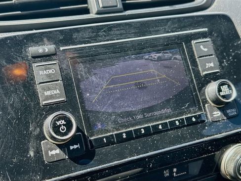 Used 2021 Honda CR-V LX image 11