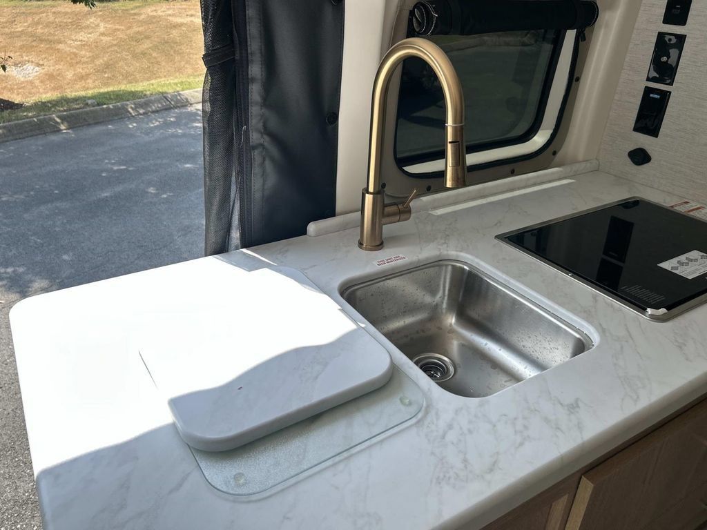 Used 2025 RAM ProMaster 1500 w/ Quick Order Package 22H SLT+ FWD image 34