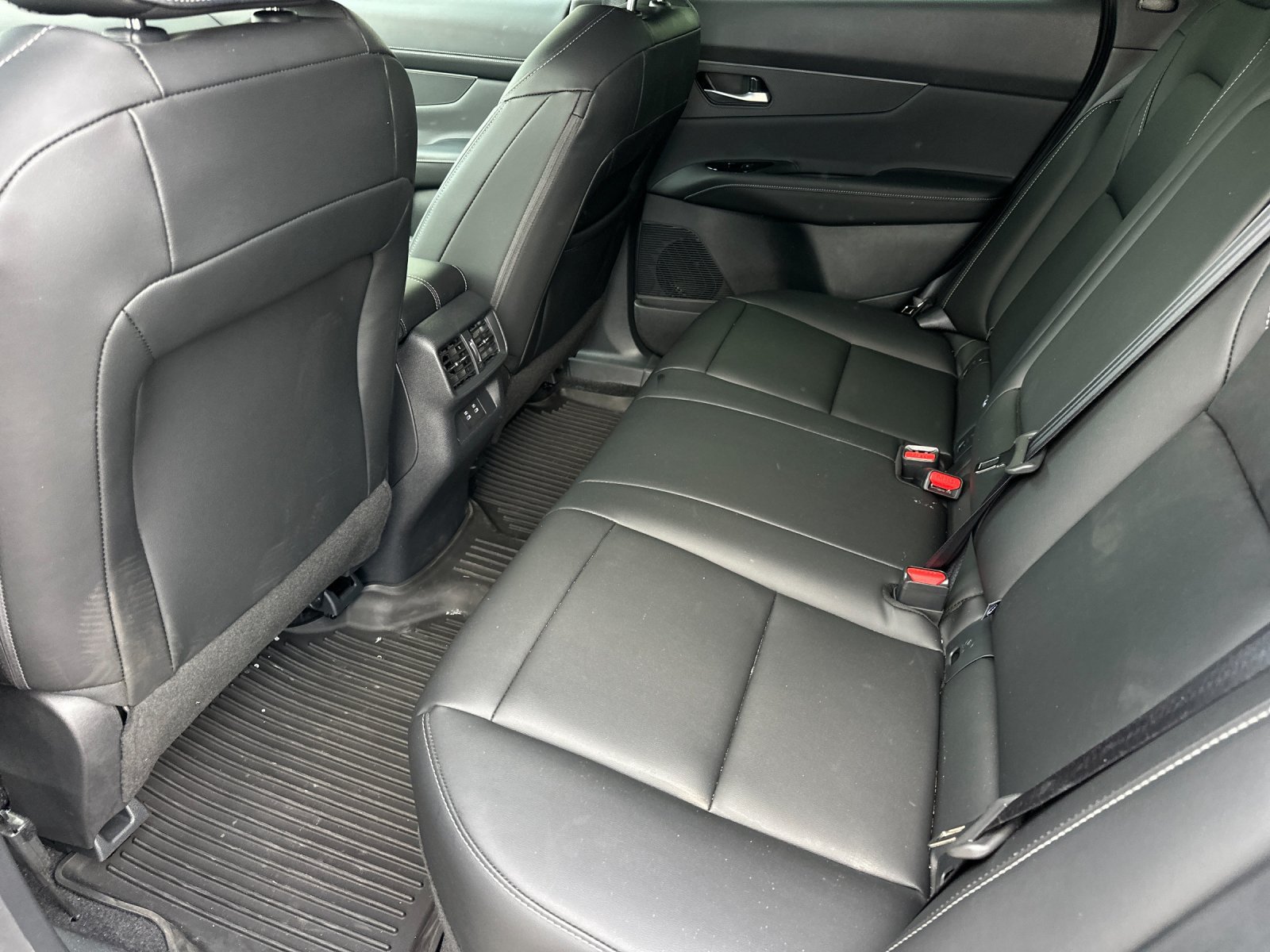Used 2025 Nissan Murano SV AWD/4WD image 12