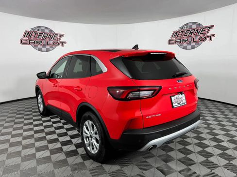 Used 2024 Ford Escape Active w/ Tech Pack #1 AWD/4WD image 5