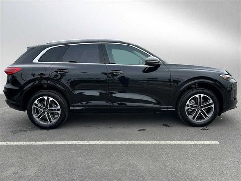 New 2025 Audi Q5 Premium image 6