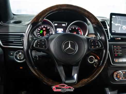 Used 2017 Mercedes-Benz GLS 550 4MATIC image 26