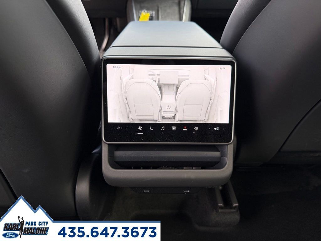 Used 2026 Tesla Model Y AWD image 29