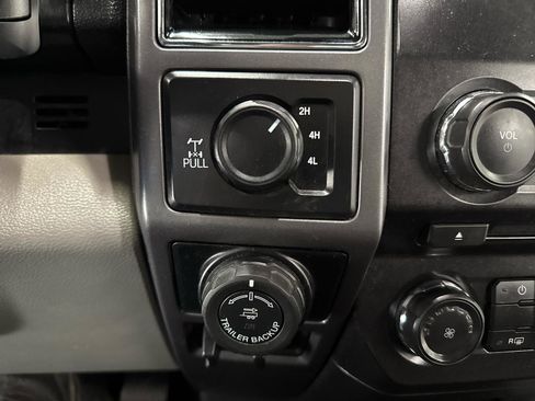 Used 2018 Ford F150 XLT w/ Equipment Group 301A Mid AWD/4WD image 24