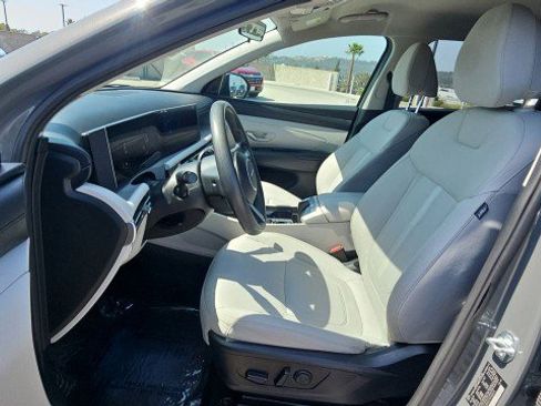 Used 2025 Hyundai Tucson SEL FWD image 18