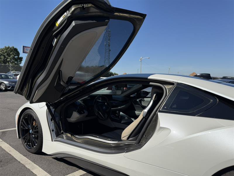 Used 2015 BMW i8 AWD/4WD image 26