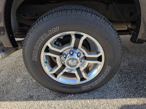 Used 2010 Ford F250 Harley-Davidson image 8