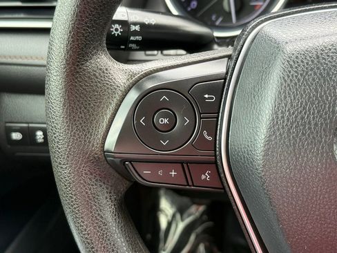 Used 2019 Toyota Camry LE FWD image 27