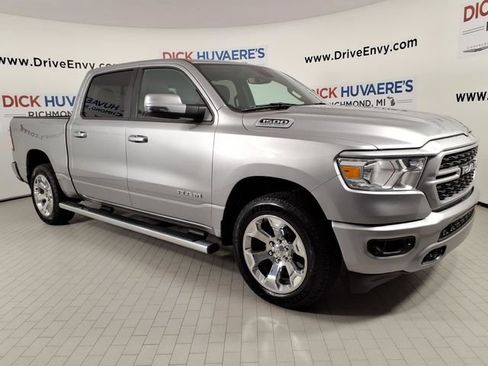 Used 2023 RAM 1500 Big Horn AWD/4WD image 3