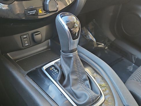 Used 2017 Nissan Rogue Sport S w/ S Appearance Package image 12