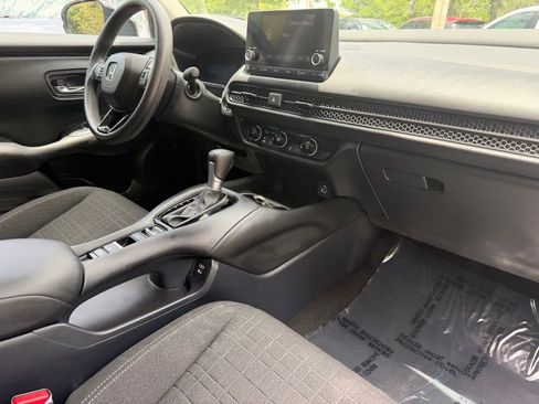 Used 2024 Honda HR-V LX image 10