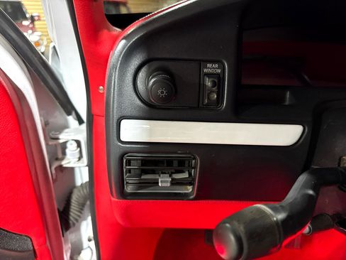 Used 1994 Ford Bronco XLT image 87