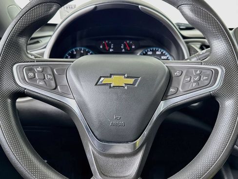Used 2022 Chevrolet Malibu LT FWD image 36