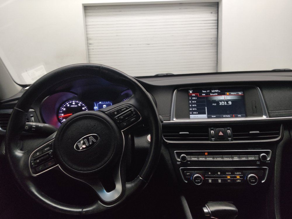 Used 2016 Kia Optima EX w/ Premium Package FWD image 22