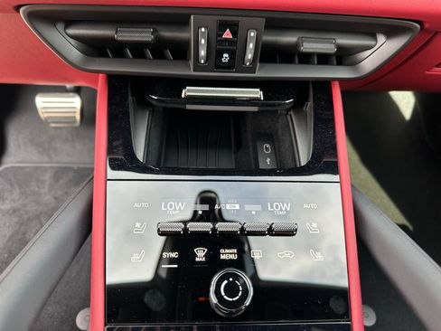 Certified 2026 Porsche Cayenne S AWD/4WD image 27