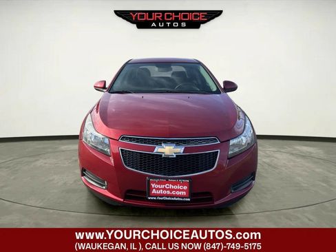Used 2012 Chevrolet Cruze LT image 2