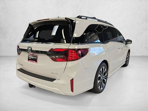 New 2026 Honda Odyssey Elite image 5