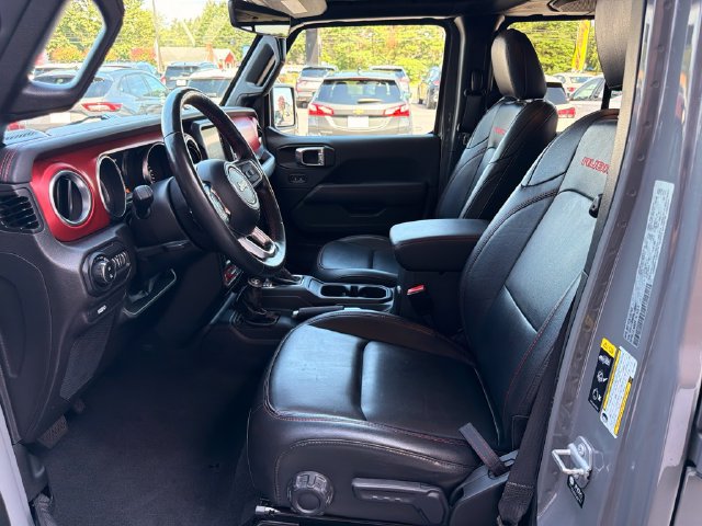 Used 2022 Jeep Gladiator Rubicon w/ LED Lighting Group AWD/4WD image 12