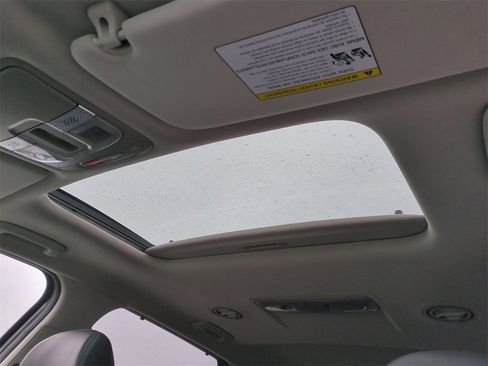 Used 2023 Kia Telluride EX image 16